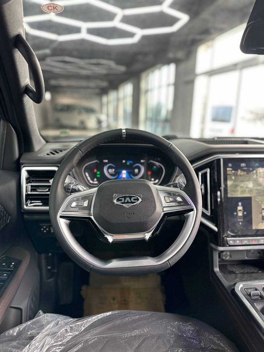 Замоновий пикап JAC T9