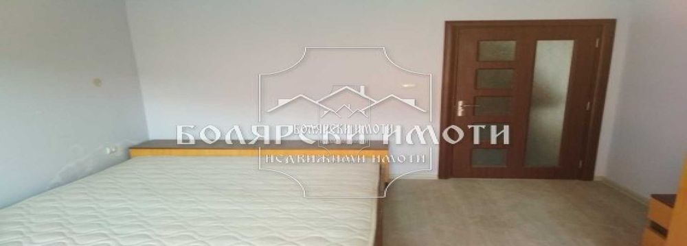 Двустаен, междинен до ЦБА