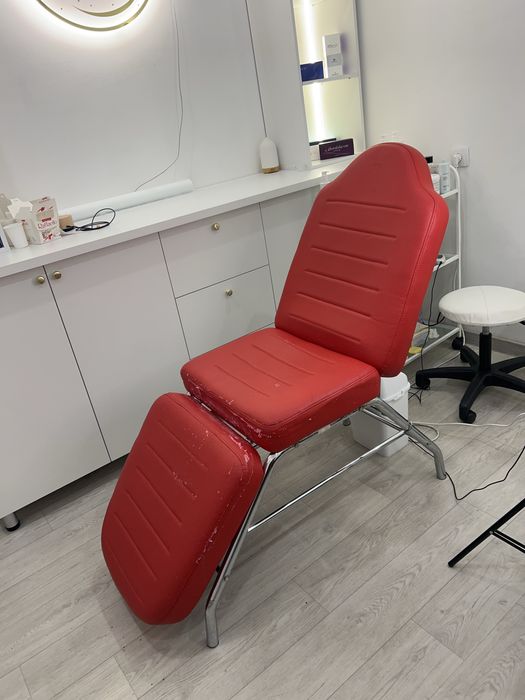 Кушетка косметологическая