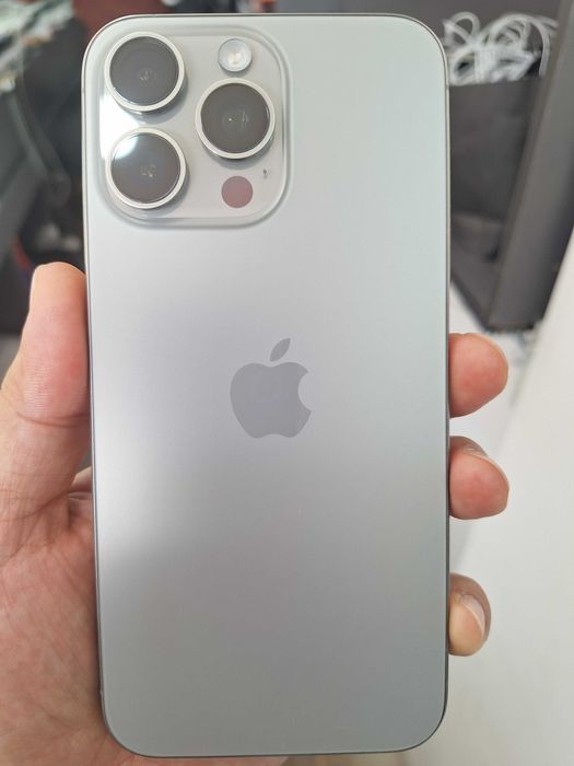 SKIDKA 10% tan raxidan Iphone 15 Pro Max 256 gb Natural Titanium