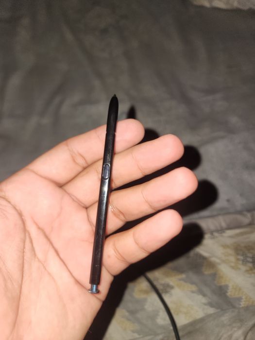 Samsung s 22 ultra s pen.   Nokia 6233 telifoni boʻlsa almashaman