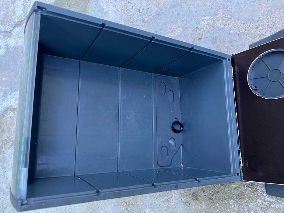 ОБОРУДВАНЕ етажерка за документи/жабка за бус/бусове Vw/Ford/Renault!!