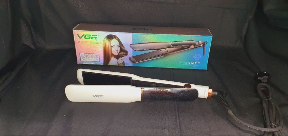 VGR V-519S — профессиональный выпрямитель для волос