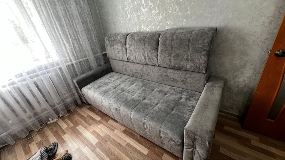 Продам диван в отличном состоянии