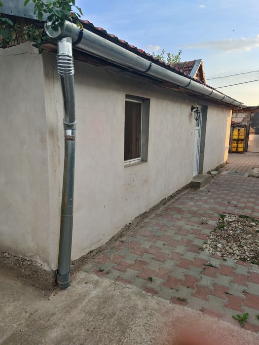 Vand casa în cermei