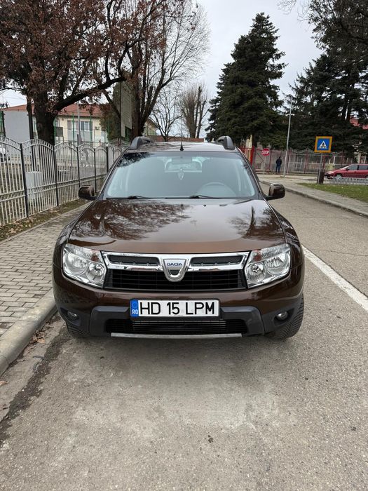 Vând Dacia Duster stare  impecabila proprietar