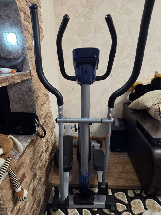 Продам элептический тренажёр