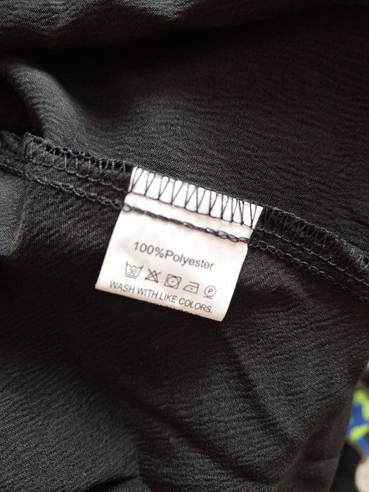 Pareo/fusta de plaja noua, cu eticheta.