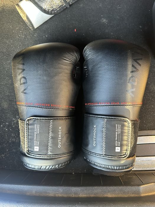 Ръкавици за кикбокс