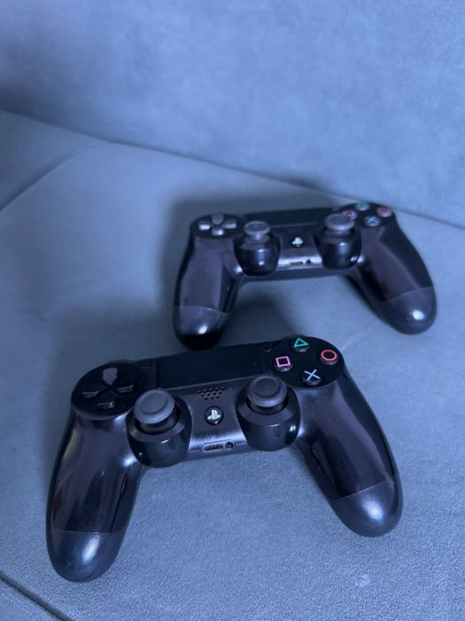 Продается PlayStation 4