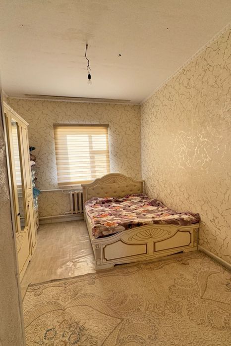 жер үй сатылады.