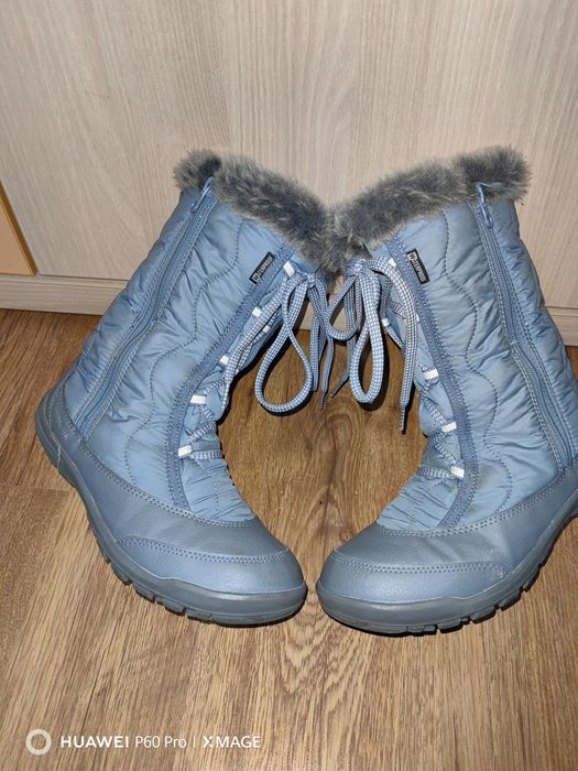 Детски ботуши Декатлон 37 и 38 номер.