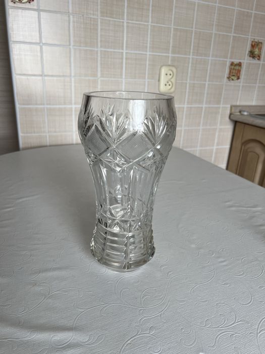 Вазы хрустальные