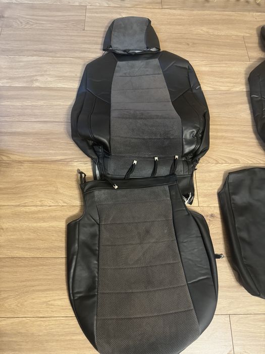 Продам авточехлы