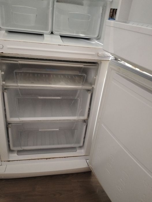 Холаделник на запчасти