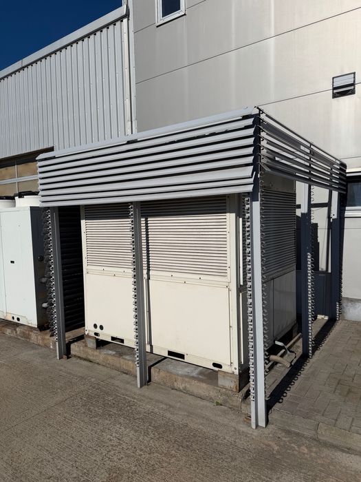 Chiller apa-aer HYUNDAI - i130 - 130 kW - DEFECT !