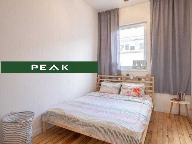 Дава се под наем Тристаен апартамент в София, Надежда 3 - 100 кв.м за 450 € - Снимка #2