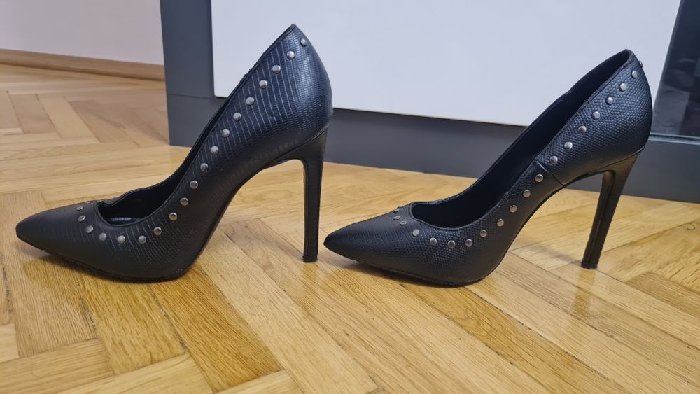 Pantofi cu tinte din piele naturala 35