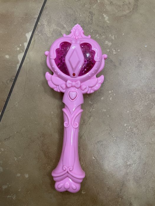 Masuta infrumusetare cu telecomanda bagheta magica