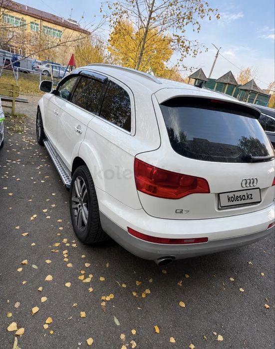 Ауди Q7 год 2006