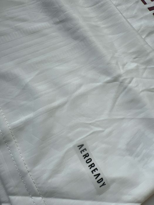 футболна тениска на арсенал, сезон  25/26, трети екип