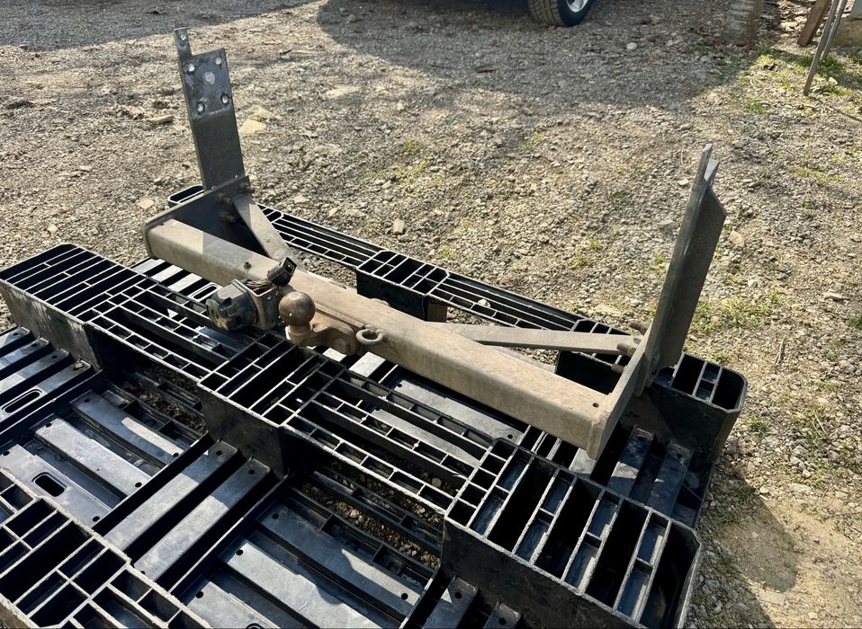 Оригинален теглич за бус/камион Iveco/Ивеко Daily