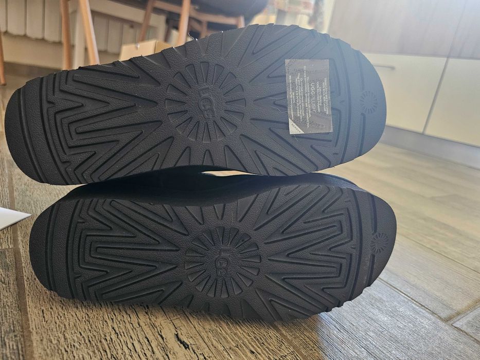 UGG ботуши, номер 40, нови