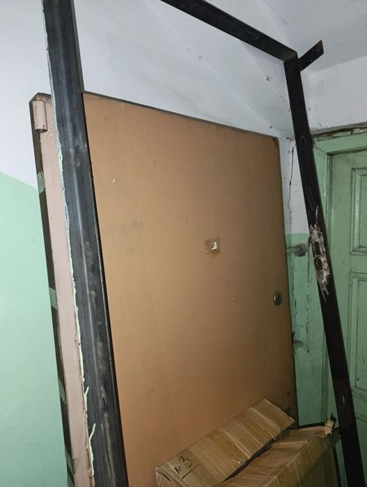 Дверь входная металлическая