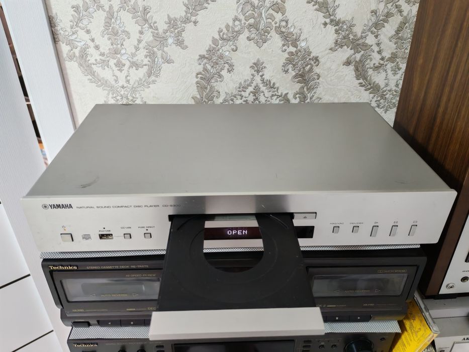 Проигрыватель YAMAHA CD - S300