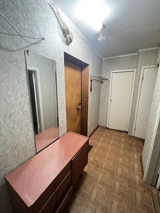 Сдам 2х комн квартиру