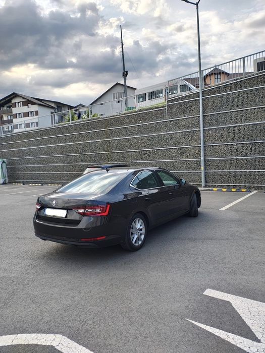 Vând Skoda Superb 2.0 tdi DSG