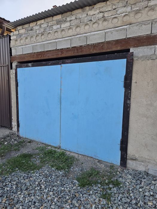 Продам ворота на гараж