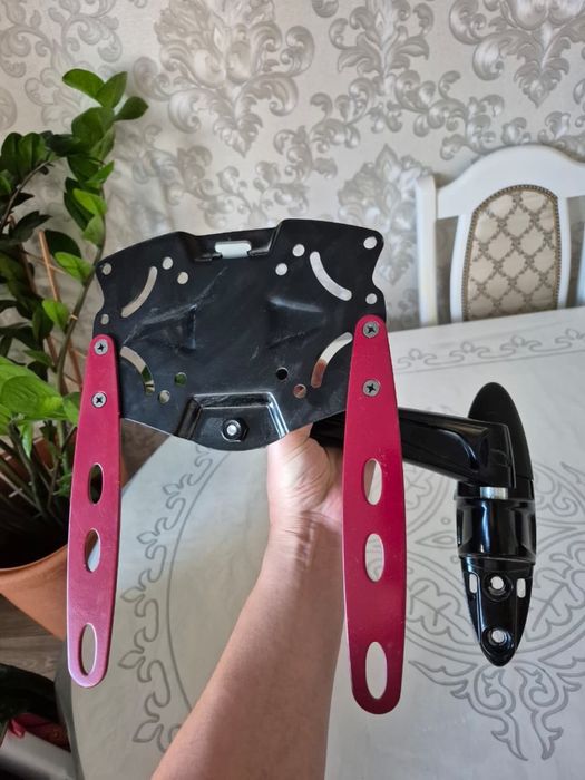 Продается кранштейн для телевизора