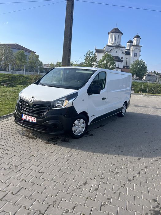 Vand  autoutilitara renault trafic