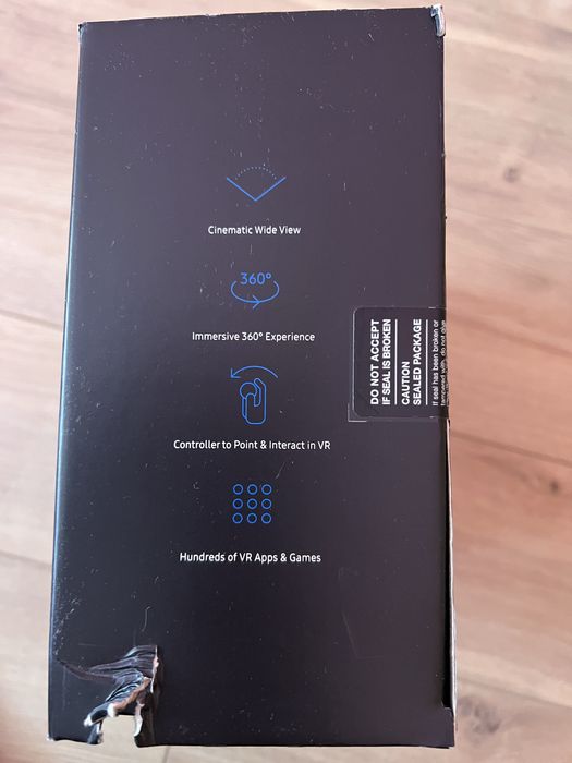 Samsung Gear VR  with controller,  очилa за виртуална реалност