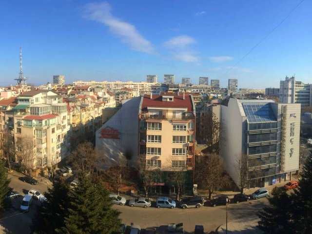 Дава се под наем Четиристаен апартамент в Бургас, Братя Миладинови - 110 кв.м за 561 € - Снимка #15