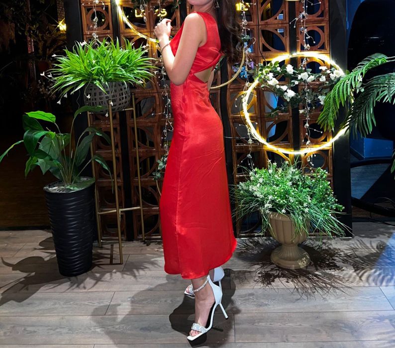 Вечерние платья