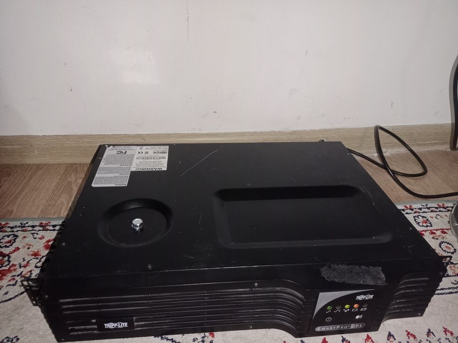 ИБП , UPS . Для серверных шкафов