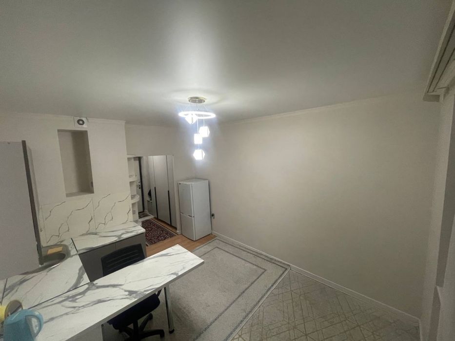 Продам квартиру жка Еламан