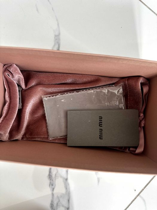 Оригинални очила Miu Miu MUA04S 16K10R - НОВИ, НЕИЗПОЛЗВАНИ