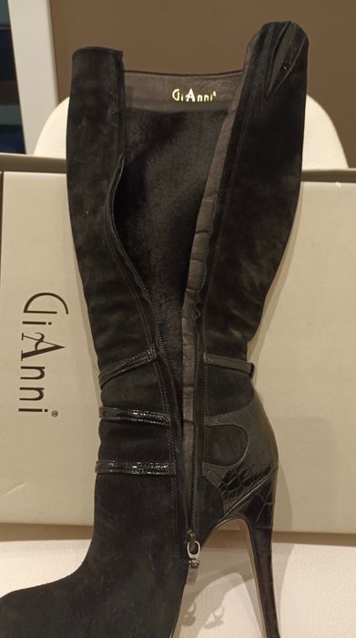 Зимни, велурени ботуши на висок ток Gianni