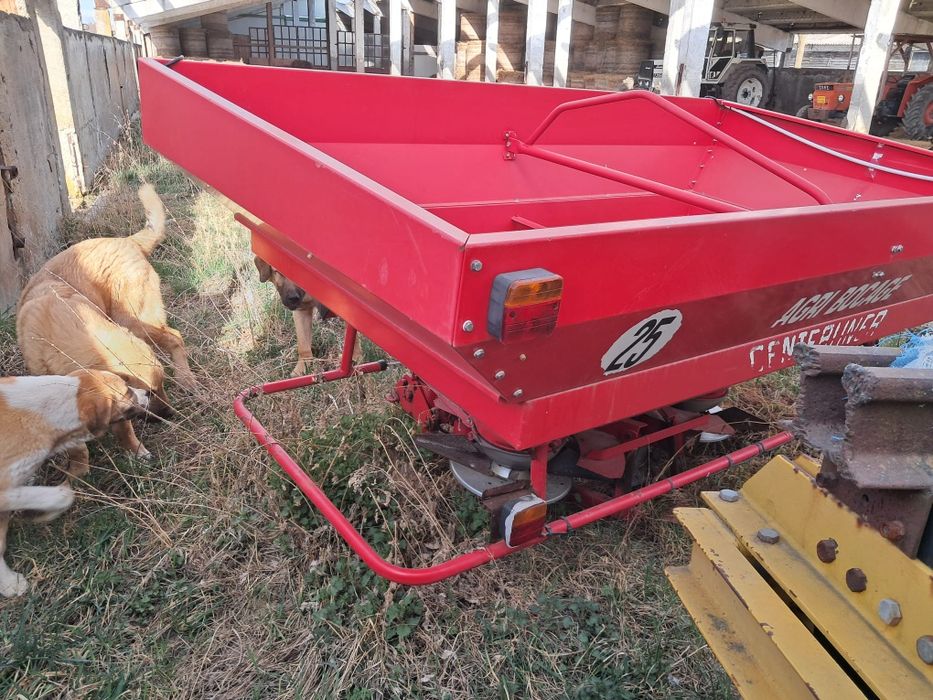 Utilaj de înprâstiat azot,semanatore