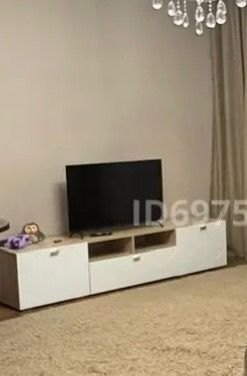 Продам тумбу под телевизор
