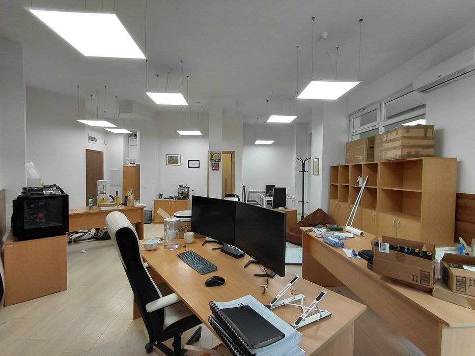 Офис в Судентски град