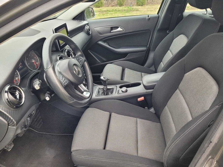 Mercedes GLA 180d TVA Deductibil