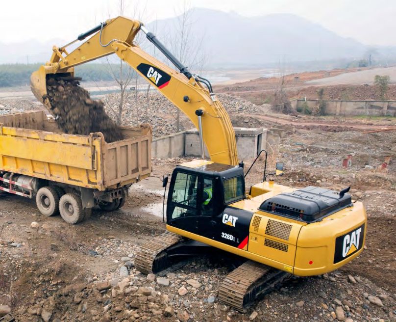 Экскаватор с гидромолотом. Гидромолот CAT B30