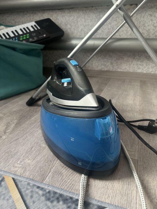 Продам утюг пароотпариватель