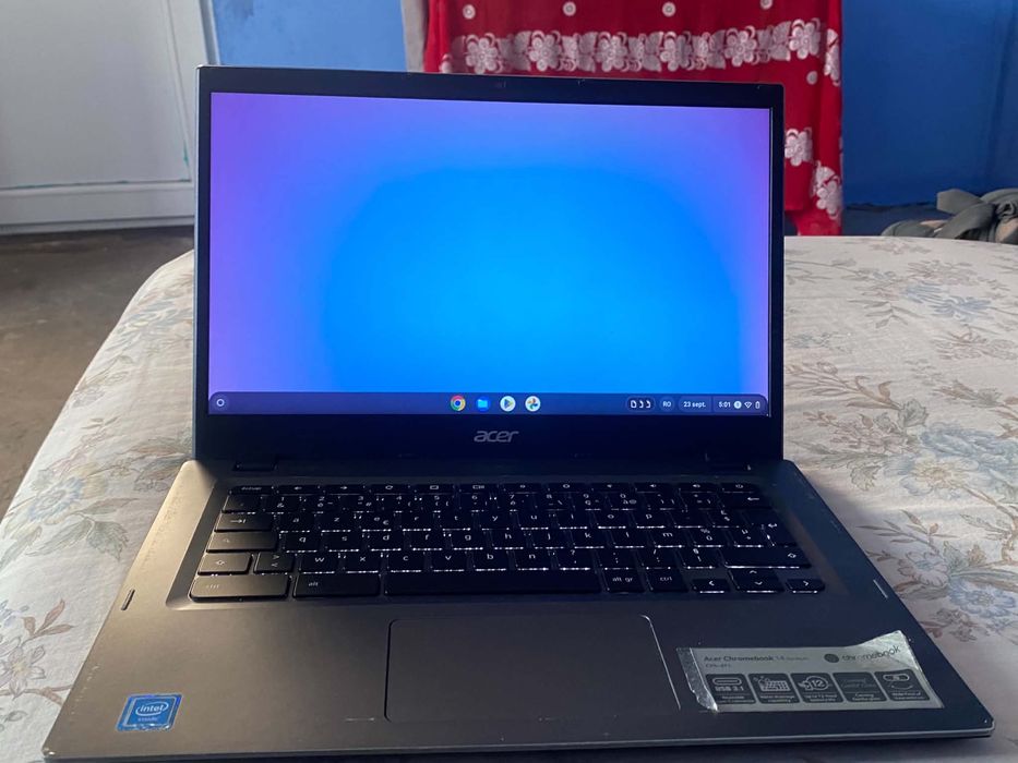 Laptop crome book