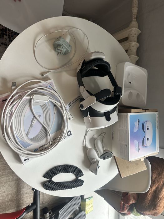 Продам комплект Meta Quest 3S 128GB — состояние  нового