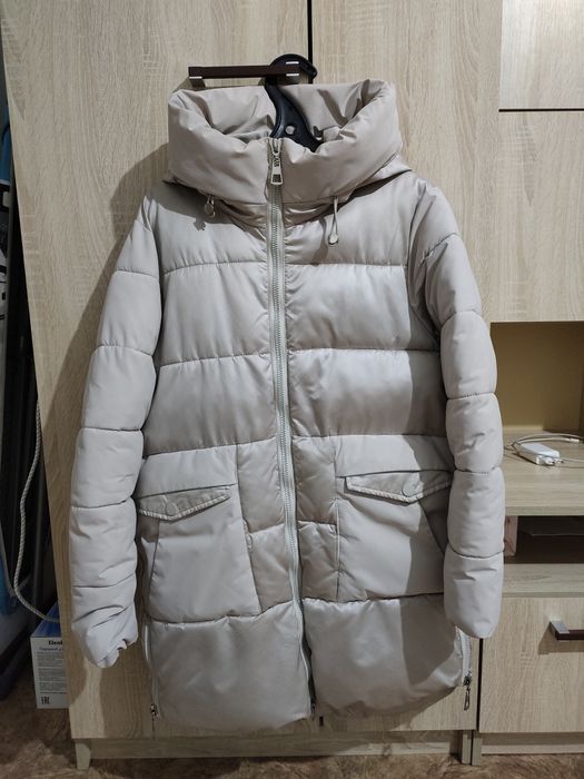 Продам куртку женскую, сезон осень, холодная осень.